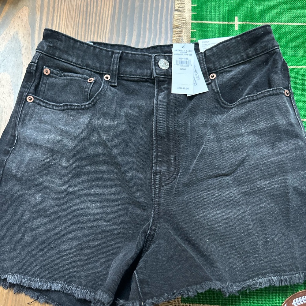 American Eagle highest rise 90s boyfriend short